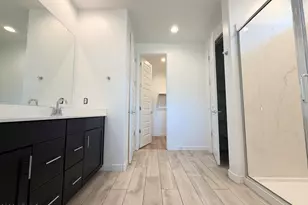 5324 S 24th Ln, Phoenix, AZ 85041 - Photo 6