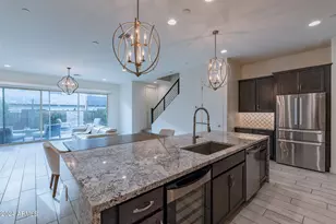 25424 N 19th Dr, Phoenix, AZ 85085 - Photo 8