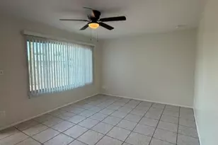 1627 W Villa Theresa Dr, Phoenix, AZ 85023 - Photo 2