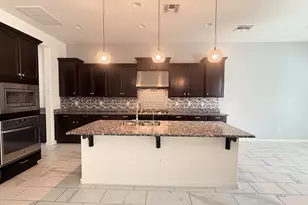 1083 E Holland Park Dr, Gilbert, AZ 85297 - Photo 2