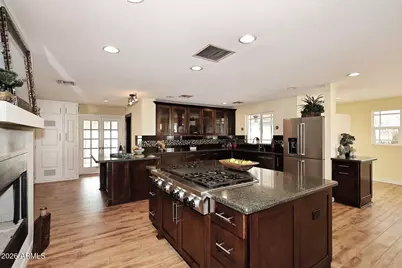 4425 E Weldon Avenue, Phoenix, AZ 85018 - Photo 12