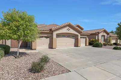 21919 N 79th Avenue, Peoria, AZ 85383 - Photo 2