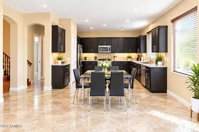 9982 N 86th Lane, Peoria, AZ 85345 - Photo 2