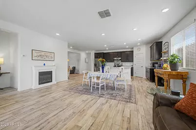 18249 W Cielo Grande Avenue, Surprise, AZ 85387 - Photo 10