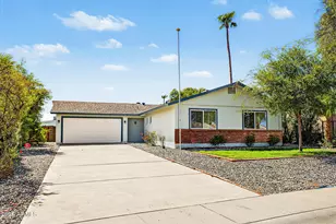 2301 E Laurel Ln, Phoenix, AZ 85028 - Photo 1
