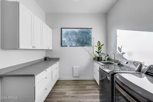 8211 N 17th Ave, Phoenix, AZ 85021 - Photo 28