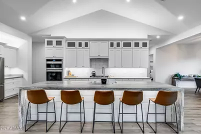 8211 N 17th Avenue, Phoenix, AZ 85021 - Photo 18