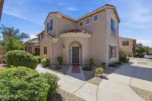 3653 E Zachary Dr, Phoenix, AZ 85050 - Photo 1