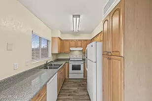 3330 S Parkside Dr, Tempe, AZ 85282 - Photo 10