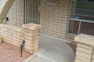 2320 E Waltann Ln, Phoenix, AZ 85022 - Photo 2