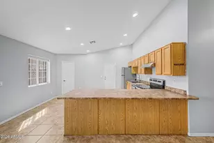 701 W Buist Ave, Phoenix, AZ 85041 - Photo 10