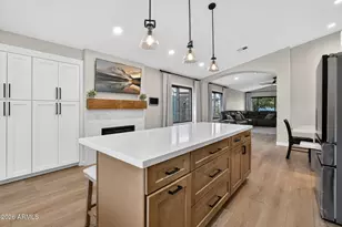 533 N Joshua Tree Ln, Gilbert, AZ 85234 - Photo 2