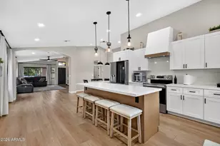 533 N Joshua Tree Ln, Gilbert, AZ 85234 - Photo 4