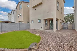 769 W Flintlock Way, Chandler, AZ 85286 - Photo 10