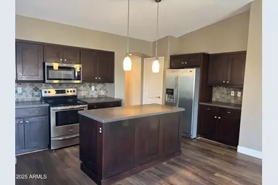 17553 W Polaris Drive, Goodyear, AZ 85338 - Photo 10