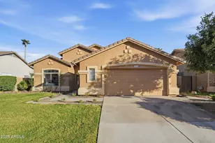 3945 S Cactus Wren Dr, Chandler, AZ 85248 - Photo 2