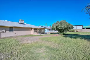 10220 W Pineridge Dr, Sun City, AZ 85351 - Photo 42