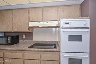 10220 W Pineridge Dr, Sun City, AZ 85351 - Photo 22