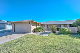 10220 W Pineridge Dr, Sun City, AZ 85351 - Photo 1