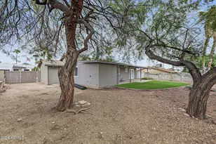 2015 E Vista Dr, Phoenix, AZ 85022 - Photo 28
