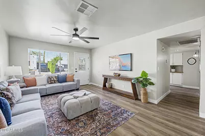 2015 E Vista Drive, Phoenix, AZ 85022 - Photo 6