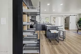 2015 E Vista Dr, Phoenix, AZ 85022 - Photo 14
