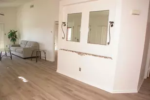 7040 W Olive Ave, Peoria, AZ 85345 - Photo 12
