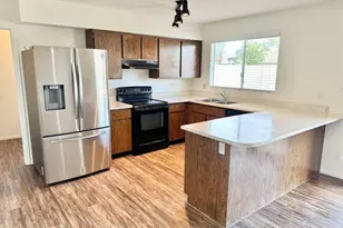 458 W Highland St, Chandler, AZ 85225 - Photo 18