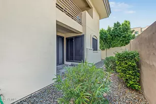 3235 E Camelback Rd, Phoenix, AZ 85018 - Photo 24