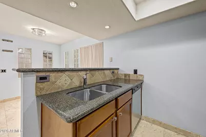 3235 E Camelback Road #124, Phoenix, AZ 85018 - Photo 14