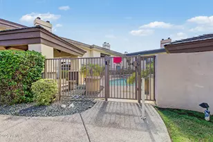 3235 E Camelback Rd, Phoenix, AZ 85018 - Photo 26