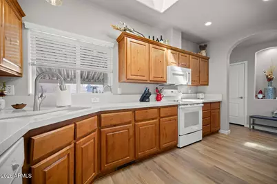 17200 W Bell Road #1249, Surprise, AZ 85374 - Photo 4
