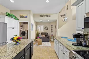 8806 E Sandtrap Ct, Gold Canyon, AZ 85118 - Photo 14
