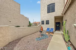 8806 E Sandtrap Ct, Gold Canyon, AZ 85118 - Photo 1