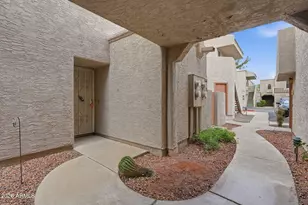 2834 S Extension Rd, Mesa, AZ 85210 - Photo 2