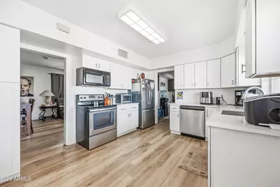 8202 E Cambridge Avenue, Scottsdale, AZ 85257 - Photo 8