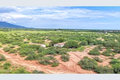 9041 E Moon Shadow Trail E, Hereford, AZ 85615 - Photo 2