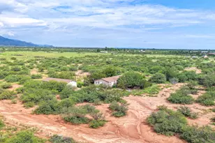 9041 E Moon Shadow Trail E, Hereford, AZ 85615 - Photo 2
