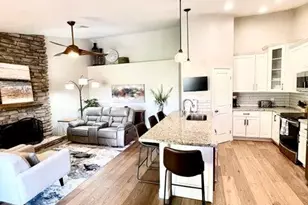 13613 N 19th Pl, Phoenix, AZ 85022 - Photo 2