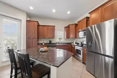 14575 W Mountain View Boulevard #11220, Surprise, AZ 85374 - Photo 10