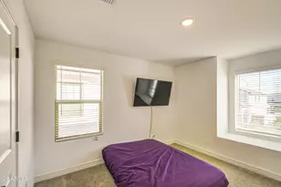 8058 W Griswold Rd, Peoria, AZ 85345 - Photo 40