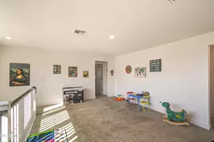 8058 W Griswold Rd, Peoria, AZ 85345 - Photo 24