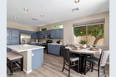 7595 W Tierra Buena Lane, Peoria, AZ 85382 - Photo 4