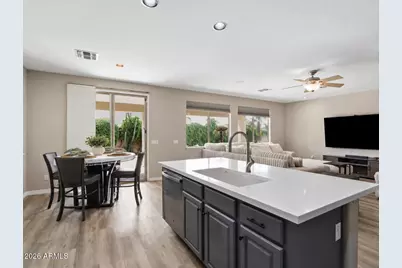 7595 W Tierra Buena Lane, Peoria, AZ 85382 - Photo 6