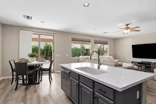 7595 W Tierra Buena Ln, Peoria, AZ 85382 - Photo 6