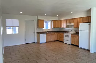 1009 W Michelle Dr, Phoenix, AZ 85023 - Photo 6