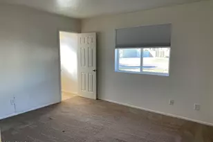 1009 W Michelle Dr, Phoenix, AZ 85023 - Photo 8