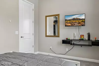 18422 N 65th Place, Phoenix, AZ 85054 - Photo 12
