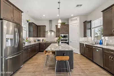 18422 N 65th Place, Phoenix, AZ 85054 - Photo 4