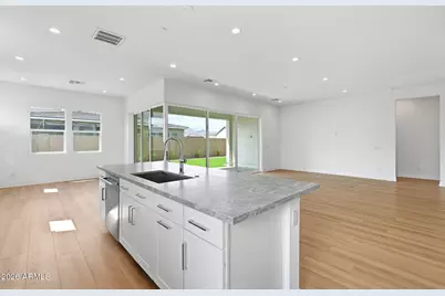 10734 N McKinney Street, Surprise, AZ 85388 - Photo 14